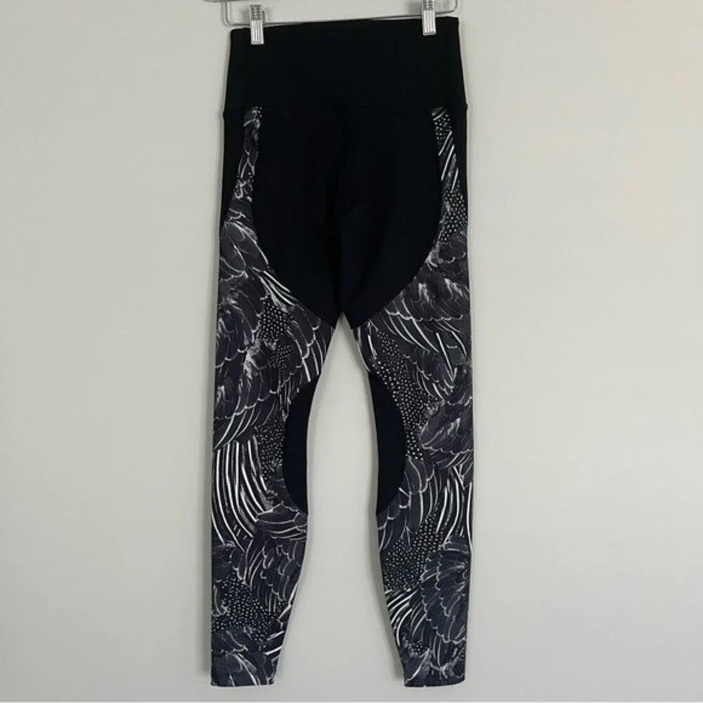 Nike Women's Dri-Fit Power Hyper Tight Fit Flutter Print Leggings, Size S
